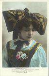 CPA Fantaisie Femme Alsace Folklore Costume