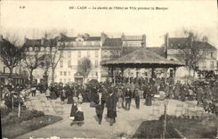 VINTAGE POSTCARD Caen the Garden of L Town hall During the Music