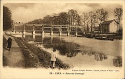 VINTAGE POSTCARD Caen New Stopping