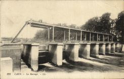 VINTAGE POSTCARD Caen Stopping