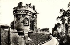 VINTAGE POSTCARD Caen the Tower of People D Weapons
