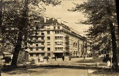 POSTAL MODERNA Caen Avenue Senora de Sevigne