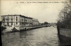 La POSTAL Caen Vue de la VENDIMIA en L adorna los cuarteles de Hamelin tomados con la detencion de Militaria