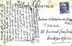 Calle de Caen de la POSTAL de la VENDIMIA y St Pedro Militaria de la iglesia