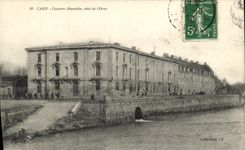 La POSTAL Caen Caserne Hamelin de la VENDIMIA dimensiona L Orne Militaria