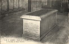 Iglesia de Caen de la POSTAL de la VENDIMIA de la trinidad la cripta la tumba de la reina de Matilde