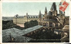 La POSTAL Caen L Abbbaye de la VENDIMIA con los hombres dimensiona L apse y la universidad