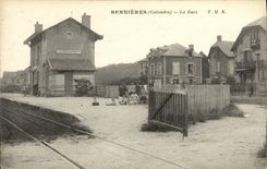 VINTAGE POSTCARD Bernieres Train station