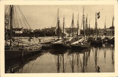VINTAGE POSTCARD Grandcamp les Bains the Port Boat