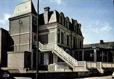 MODERN CARD Grandcamp Summer camp Acute Navy