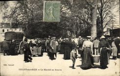 VINTAGE POSTCARD Isigny on Sea Market with Butter TOP