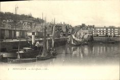CPA Honfleur Les Quais Bateaux