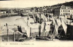 CPA Honfleur Vue D Ensemble Bateaux