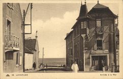 VINTAGE POSTCARD Langrune Arrived at the sea