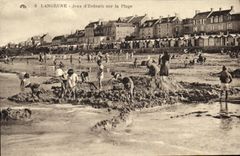 VINTAGE POSTCARD Langrune Plays D Entants On the Beach