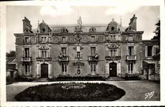 VINTAGE POSTCARD Lion sur Mer Town hall