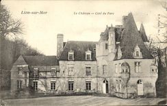 VINTAGE POSTCARD Lion sur Mer the Castle Dimensions Park