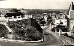 MODERN CARD Arromanches Port Winston Tank