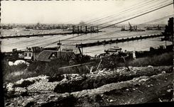 MODERN CARD Arromanches les Bains the Port of the Release Seen on the port piers of unloading