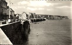 CPM Arromanches La Digue et Pointe de Tracy