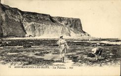 VINTAGE POSTCARD Arromanches les Bains Falasies