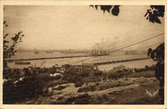 POSTAL Arromanches les Bains Winston Churchill portuario de la VENDIMIA visto en el puerto tomado de la cuesta