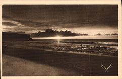 POSTAL Arromanches de la VENDIMIA les Bains el puerto de la puesta del sol del lanzamiento por marea baja