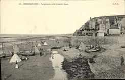 La POSTAL Arromanches de la VENDIMIA el asimiento grande tiene marea baja