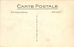 Tiendas de Arromanches de la POSTAL de la VENDIMIA y el hotel grande