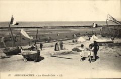 CPA Arromanches La Grande Cale Bateaux