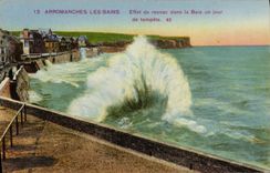 CPA Arromanches Les Bains Effet de Ressac dans la Baie Un Jour de tempete
