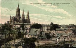 CPA Bayeux Abside de la Cathedrale La Prison et L Hotel de Ville Vue Generale Prise de L Hotel Dieu