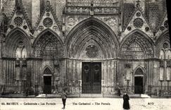 POSTAL Bayeux de la VENDIMIA las puertas de la catedral