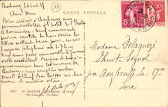 Interior de Bayeux de la POSTAL de la VENDIMIA del estribillo de la catedral