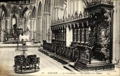 CPA Bayeux La Cathedrale Les stalles et le choeur