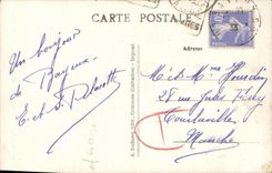 Monumento D Alain Chartier y parrilla de Bayeux de la POSTAL de la VENDIMIA de Moutier