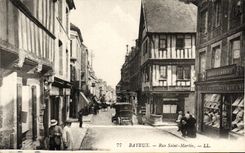 CPA Bayeux La Rue Saint Martin