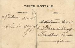 CPA La Lanterne du Gars de Falaise Folklore Costume