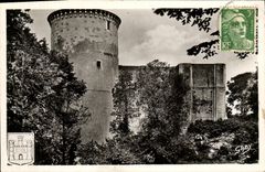 CPM Falaise La Grosse Tour Talbat et les murs du Chateau