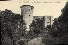 CPA Falaise La Tour Talbot et le Donjon cote est