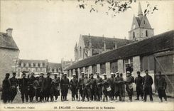 CPA Falaise Cantonnement de la Romaine Militaria TOP