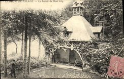 VINTAGE POSTCARD Cliff Surroundings the Laundrette of the Jolly Mount