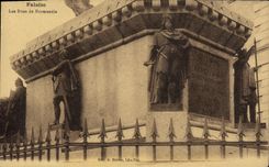 VINTAGE POSTCARD Cliff the Due ones of Normandy