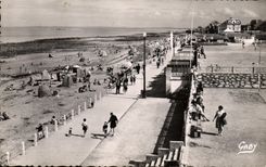 POSTAL MODERNA Lucas en el mar la caminata de la presa y de la playa