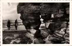 POSTAL MODERNA Lucas en el mar la roca agujereada