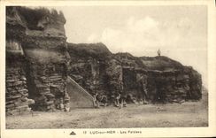 CPA Luc Sur Mer Les Falaises