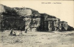 CPA Luc Sur Mer Les Falaises et la Mer
