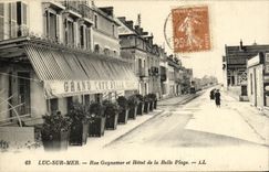 POSTAL Lucas de la VENDIMIA en la calle Guynemer del mar y el hotel de la playa hermosa