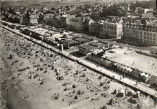 CPM Luc Sur Mer Vue Generale Aerienne Centre de la Plage