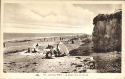 CPA Luc Sur Mer La Plage Vers la Falaise